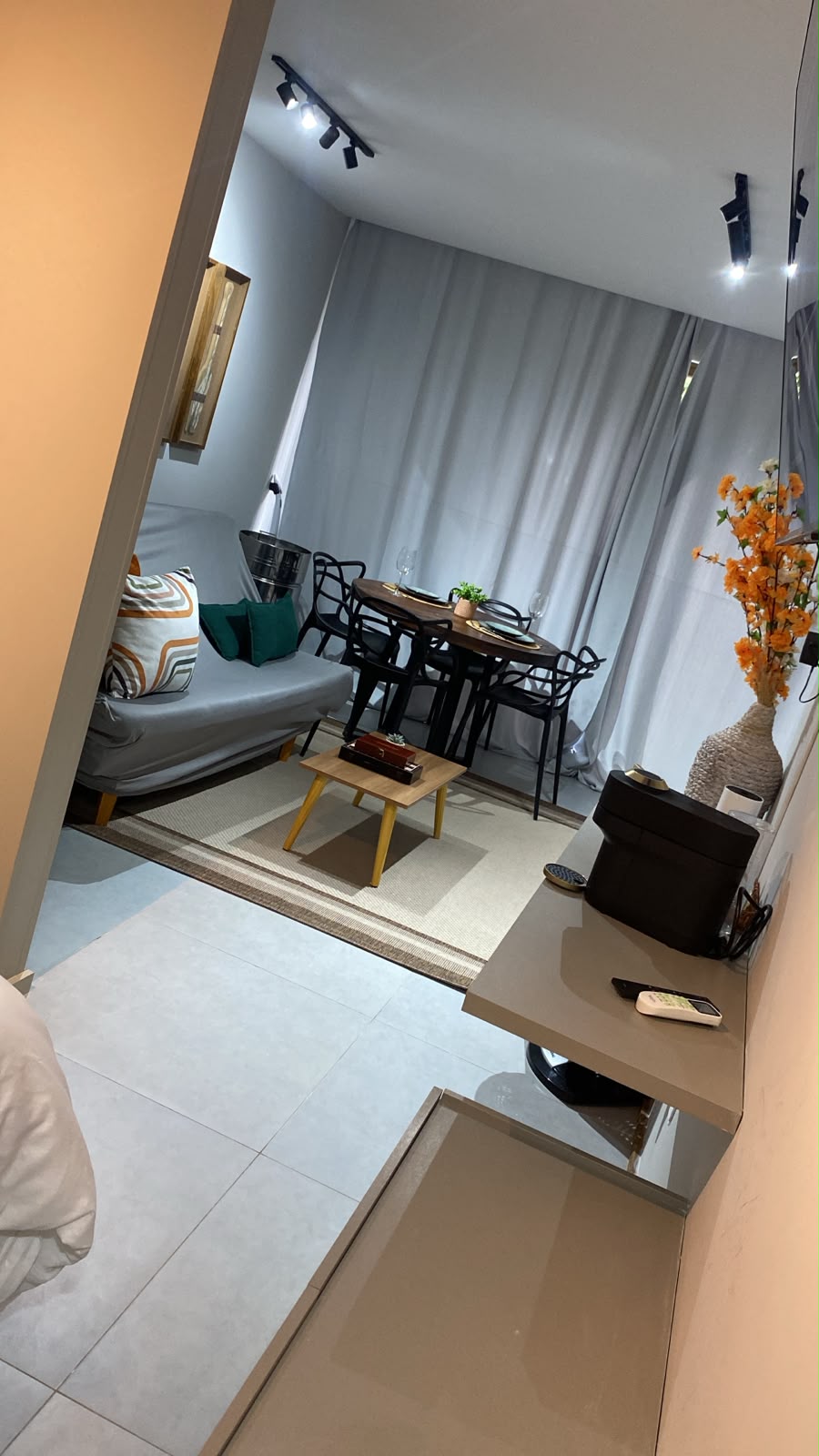 Essence Tatuamunha, sala integrada com mesa de jantar, foto 1